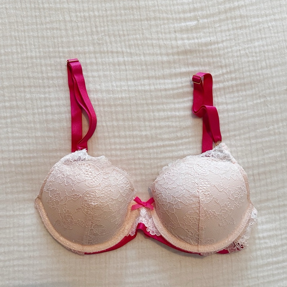 Victoria’s Secret NWOT bra